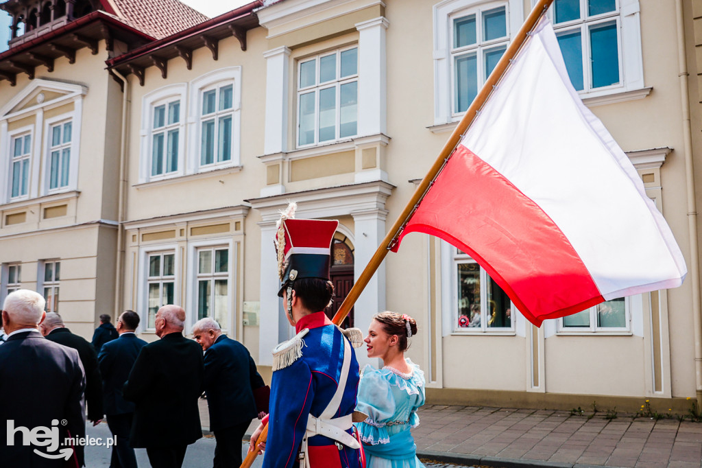 Święto Konstytucji 3 Maja w Mielcu: defilada przez stare miasto