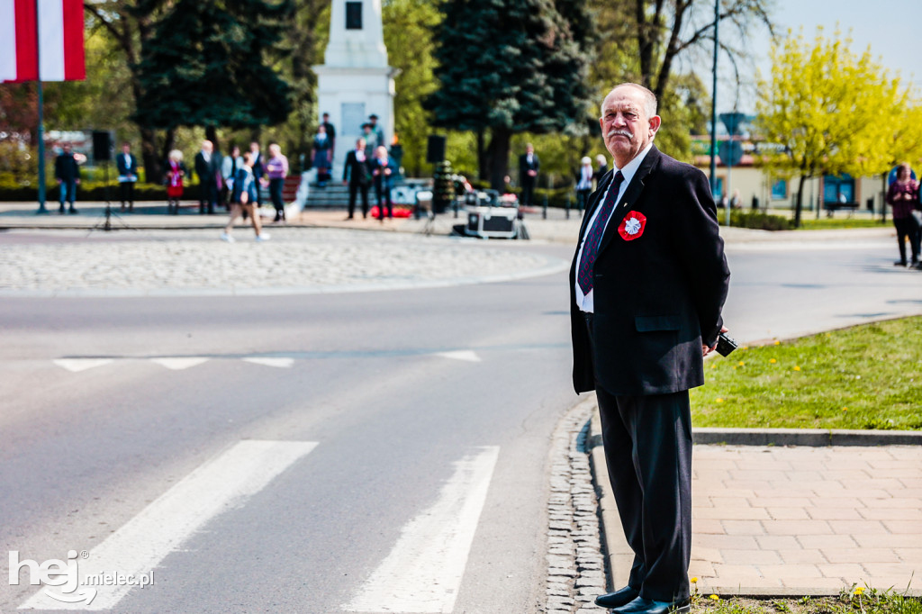 Święto Konstytucji 3 Maja w Mielcu: defilada przez stare miasto