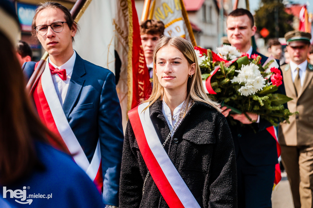 Święto Konstytucji 3 Maja w Mielcu: defilada przez stare miasto