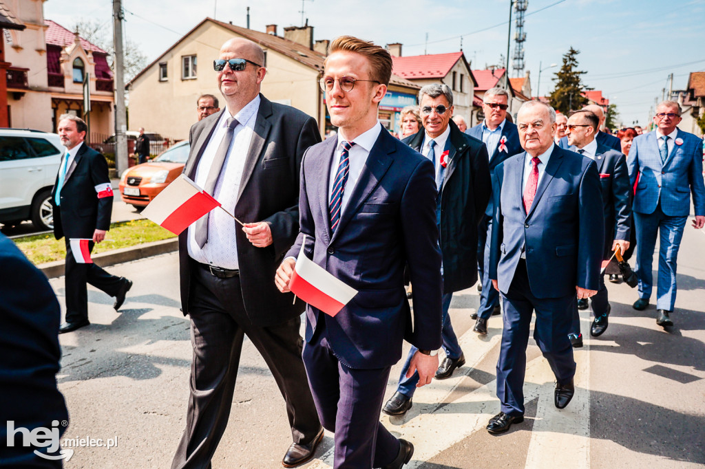 Święto Konstytucji 3 Maja w Mielcu: defilada przez stare miasto
