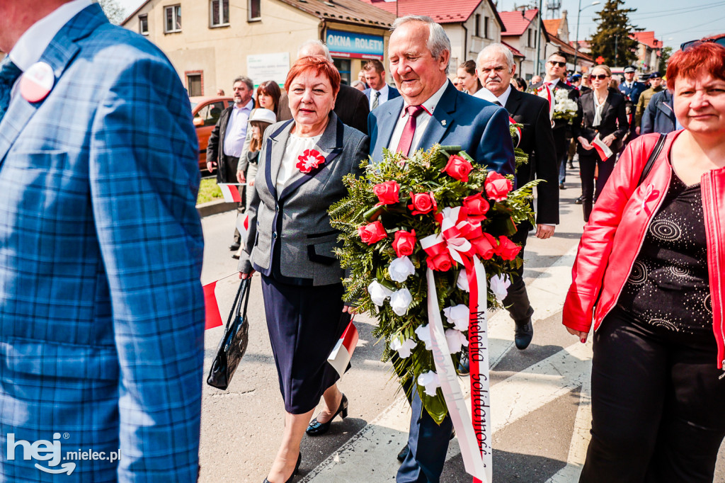Święto Konstytucji 3 Maja w Mielcu: defilada przez stare miasto