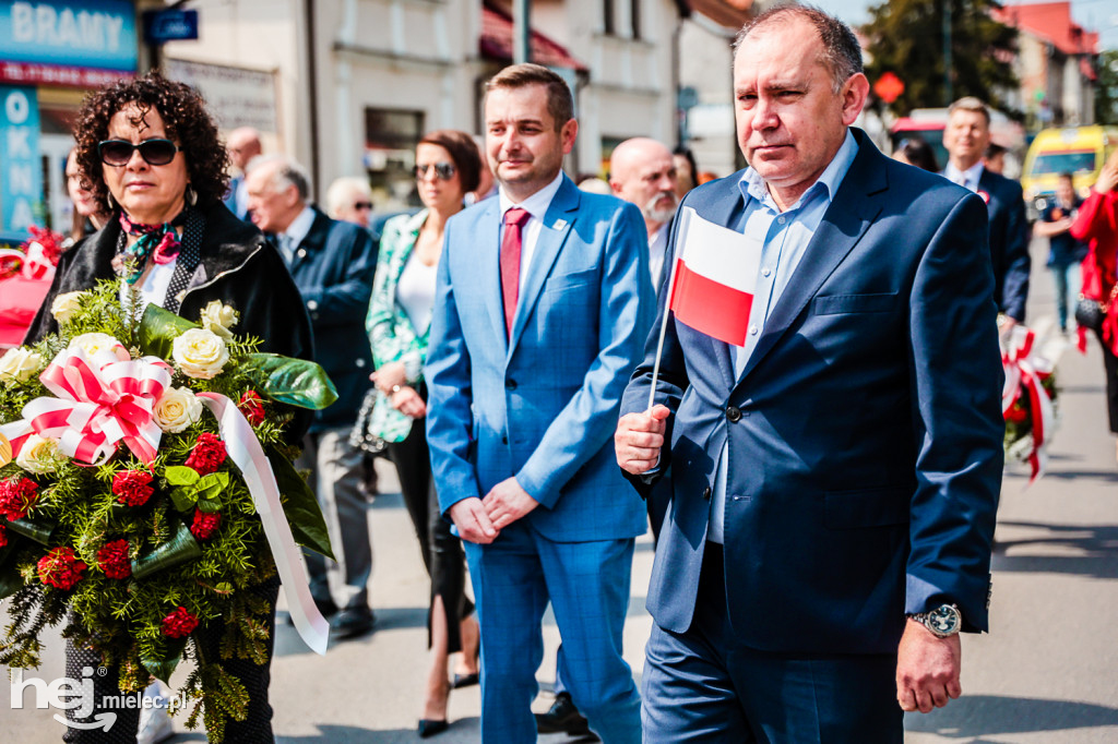 Święto Konstytucji 3 Maja w Mielcu: defilada przez stare miasto
