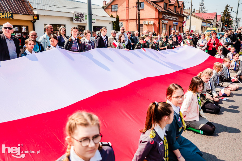 Święto Konstytucji 3 Maja w Mielcu: uroczystości pod Pomnikiem Wolności