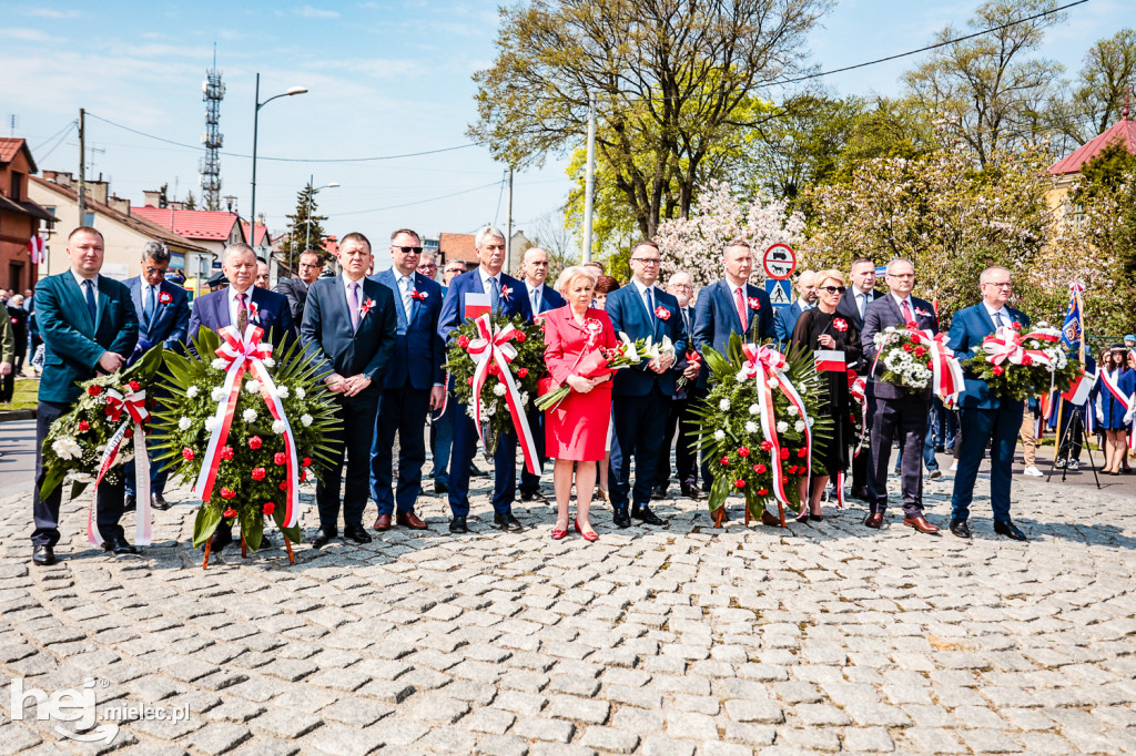Święto Konstytucji 3 Maja w Mielcu: uroczystości pod Pomnikiem Wolności