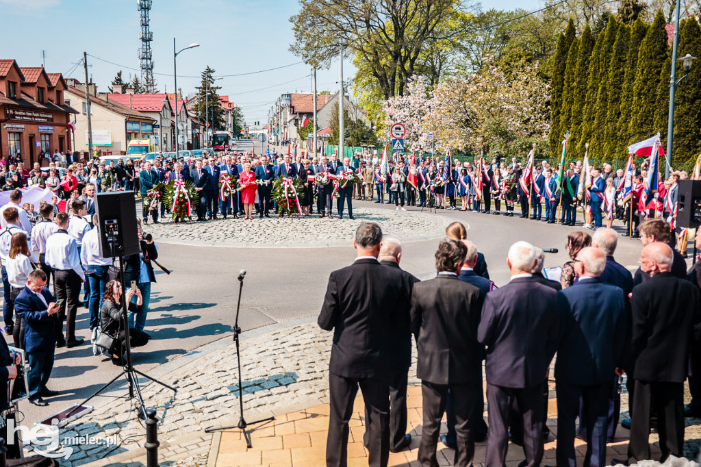 Święto Konstytucji 3 Maja w Mielcu: uroczystości pod Pomnikiem Wolności