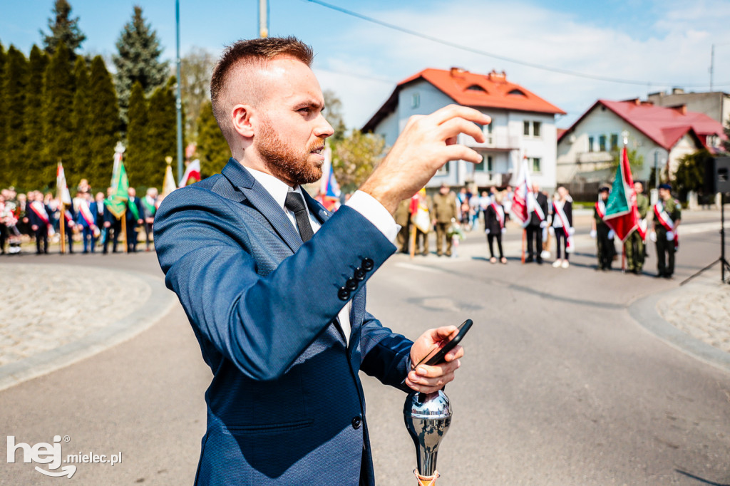 Święto Konstytucji 3 Maja w Mielcu: uroczystości pod Pomnikiem Wolności