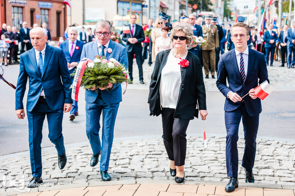 Święto Konstytucji 3 Maja w Mielcu: uroczystości pod Pomnikiem Wolności