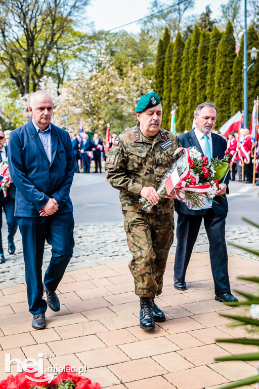 Święto Konstytucji 3 Maja w Mielcu: uroczystości pod Pomnikiem Wolności