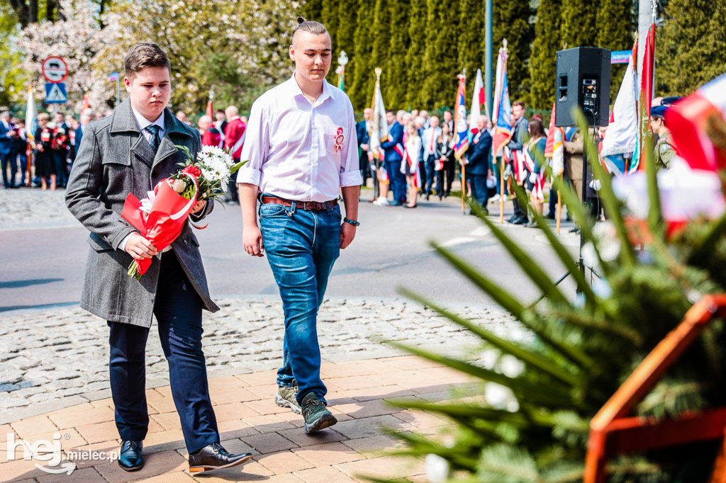 Święto Konstytucji 3 Maja w Mielcu: uroczystości pod Pomnikiem Wolności