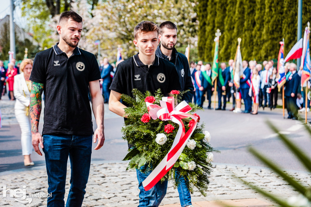 Święto Konstytucji 3 Maja w Mielcu: uroczystości pod Pomnikiem Wolności