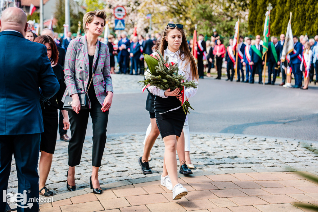 Święto Konstytucji 3 Maja w Mielcu: uroczystości pod Pomnikiem Wolności