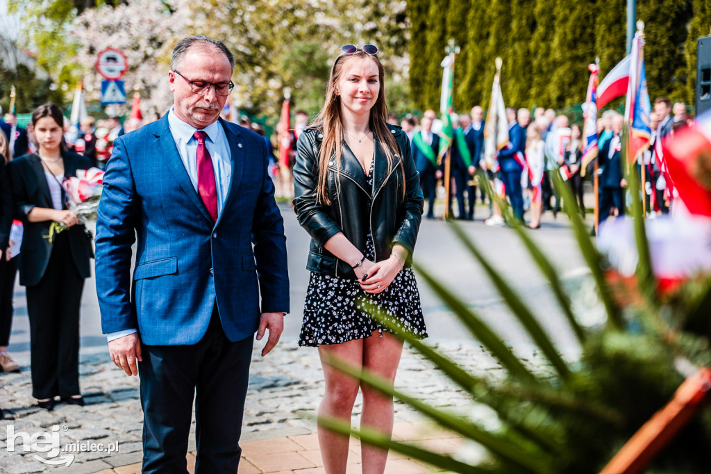 Święto Konstytucji 3 Maja w Mielcu: uroczystości pod Pomnikiem Wolności