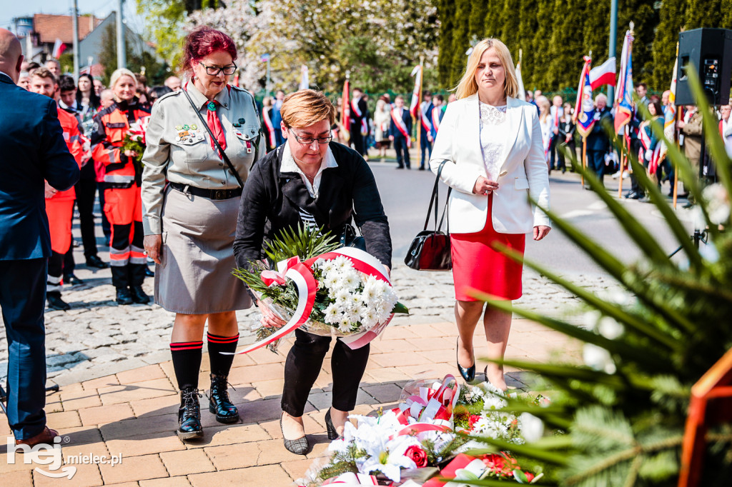 Święto Konstytucji 3 Maja w Mielcu: uroczystości pod Pomnikiem Wolności