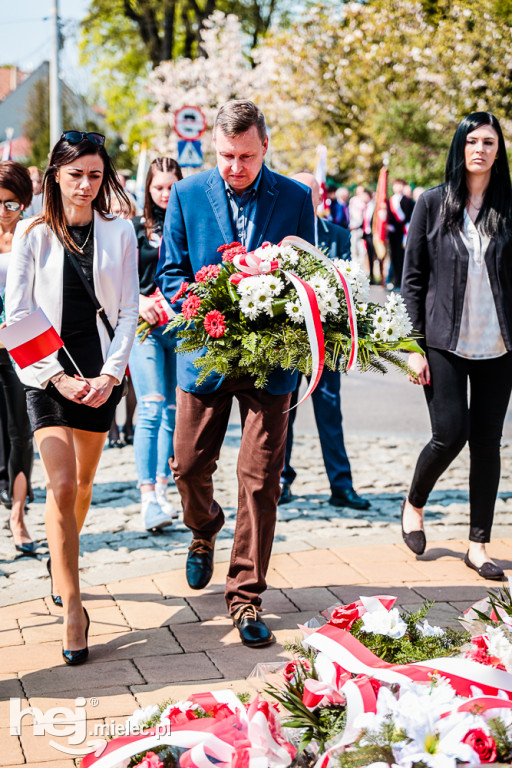 Święto Konstytucji 3 Maja w Mielcu: uroczystości pod Pomnikiem Wolności