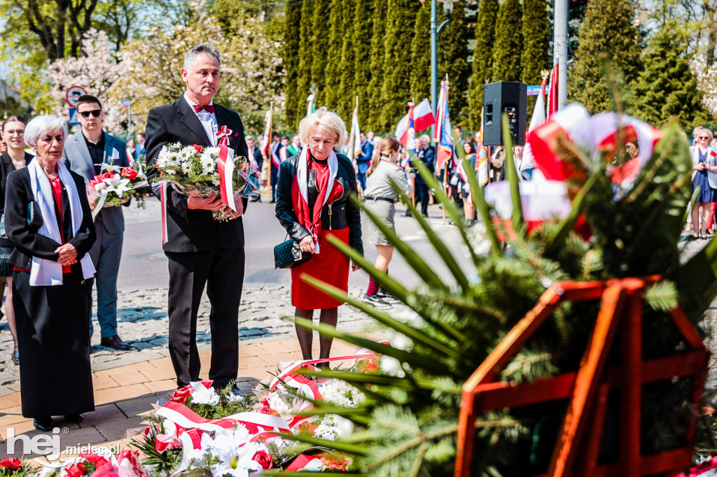 Święto Konstytucji 3 Maja w Mielcu: uroczystości pod Pomnikiem Wolności