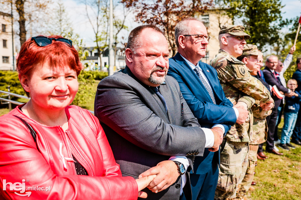 Święto Konstytucji 3 Maja w Mielcu: przy Obelisku Niepodległości