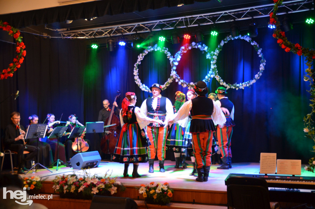Wiosenny koncert w Chorzelowie