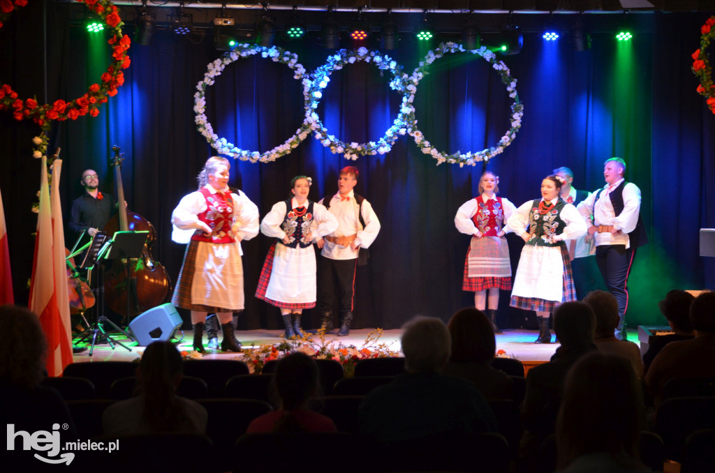 Wiosenny koncert w Chorzelowie