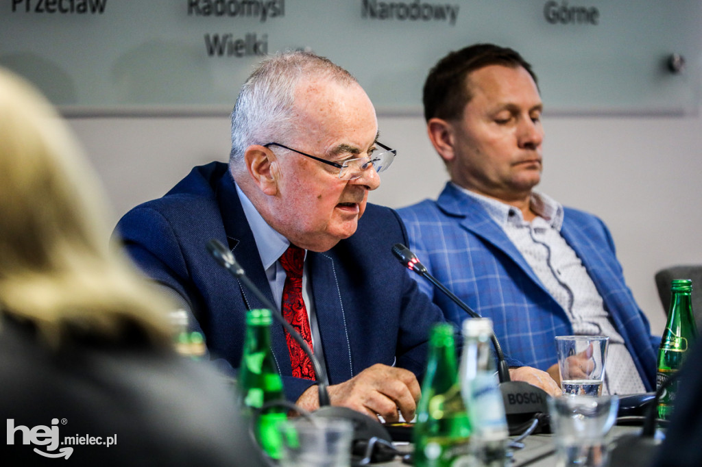 Sesja Rady Powiatu Mieleckiego - 30 maja 2022