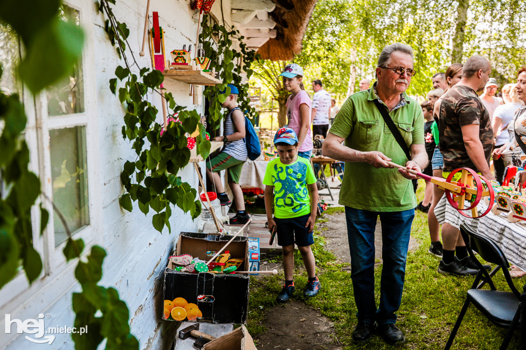 Prezentacje Twórczości Ludowej Lasowiaków i Rzeszowiaków