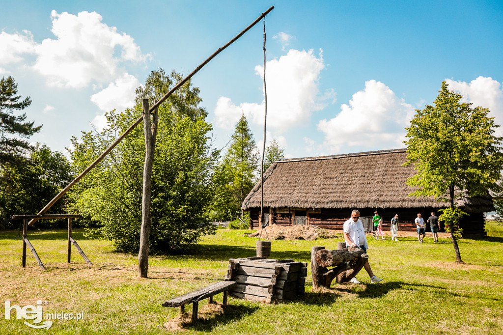 Prezentacje Twórczości Ludowej Lasowiaków i Rzeszowiaków