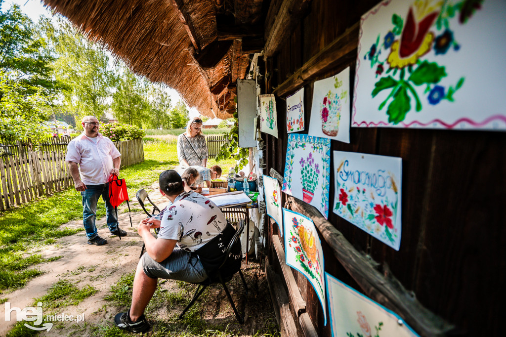 Prezentacje Twórczości Ludowej Lasowiaków i Rzeszowiaków