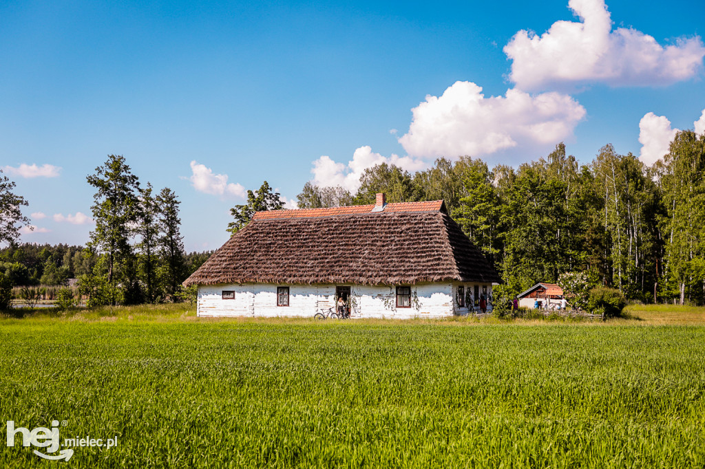 Prezentacje Twórczości Ludowej Lasowiaków i Rzeszowiaków