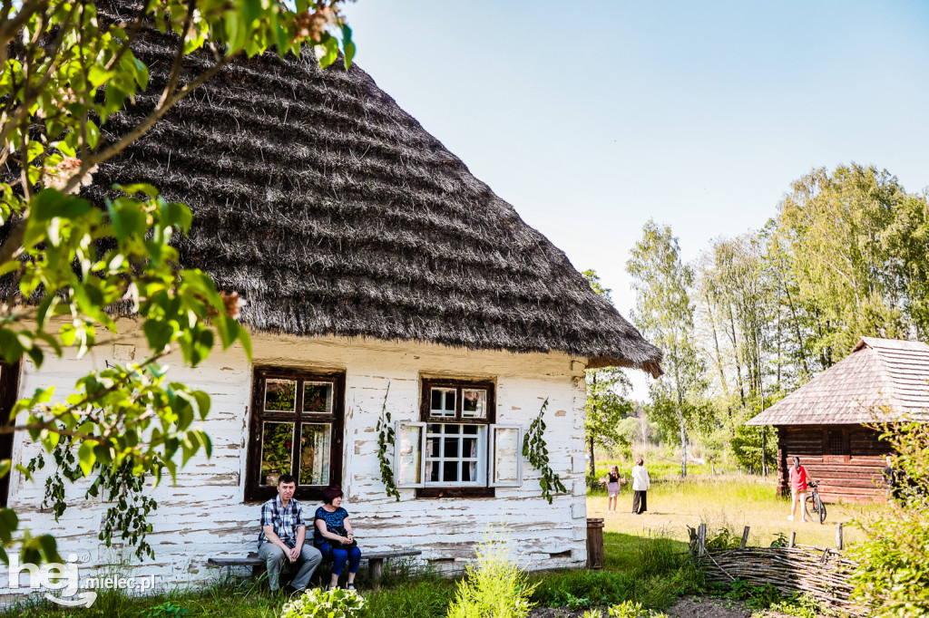 Prezentacje Twórczości Ludowej Lasowiaków i Rzeszowiaków