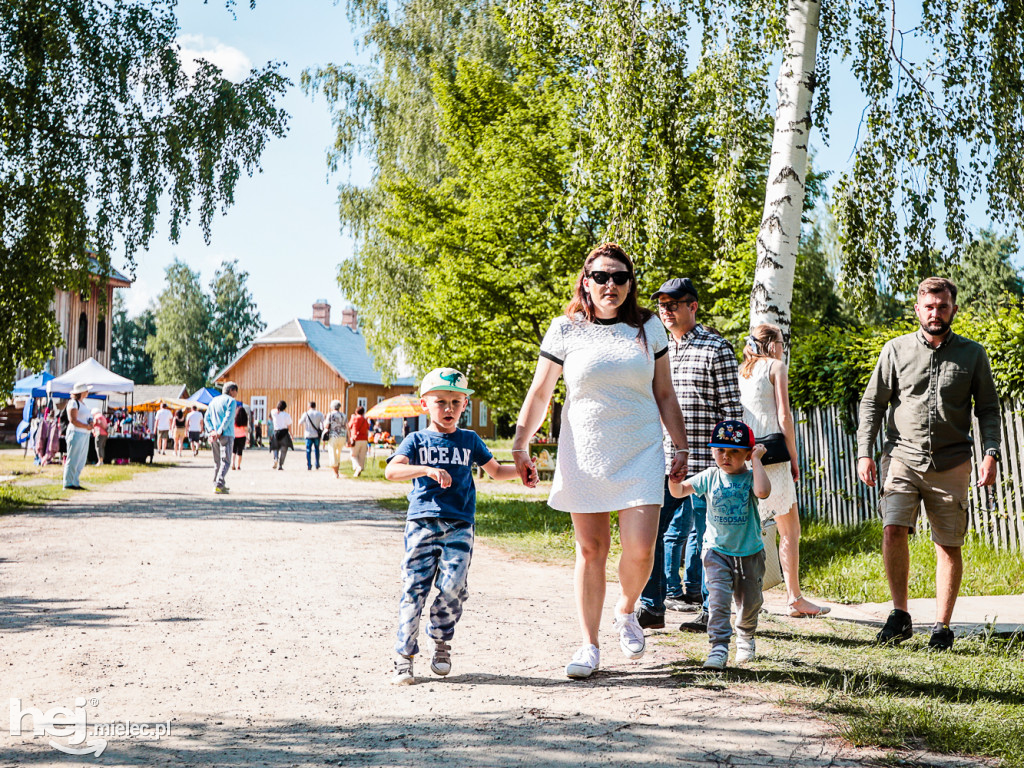 Prezentacje Twórczości Ludowej Lasowiaków i Rzeszowiaków