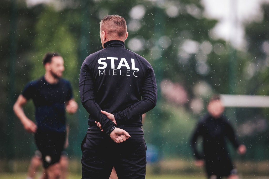 PGE FKS Stal wróciła do treningów