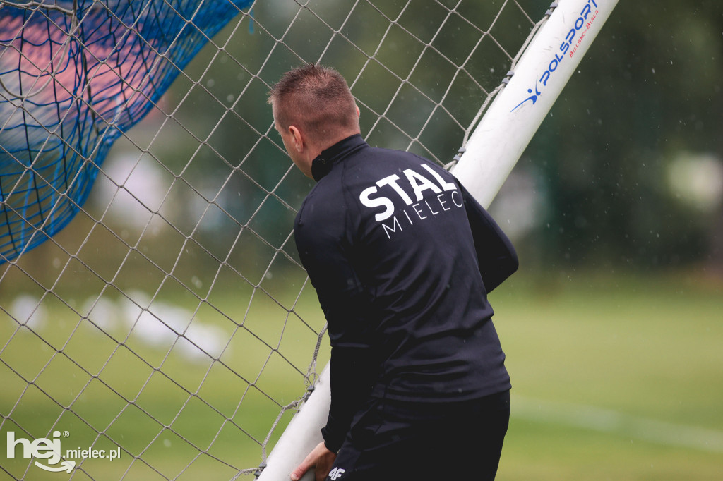 PGE FKS Stal wróciła do treningów