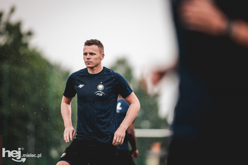 PGE FKS Stal wróciła do treningów