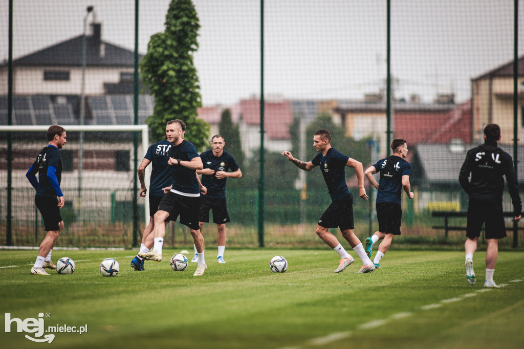 PGE FKS Stal wróciła do treningów