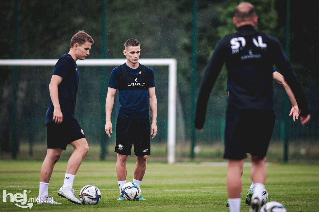 PGE FKS Stal wróciła do treningów