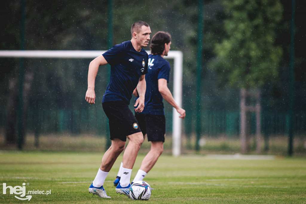 PGE FKS Stal wróciła do treningów