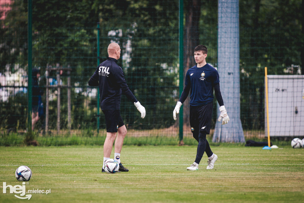 PGE FKS Stal wróciła do treningów
