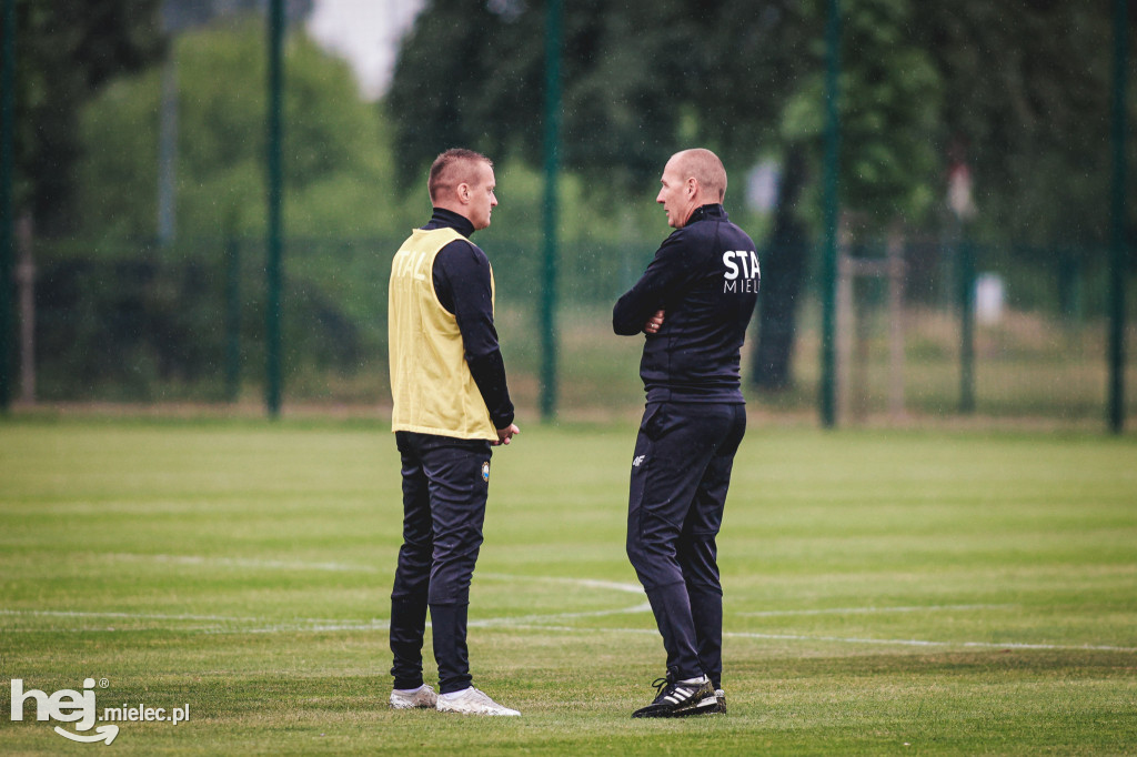 PGE FKS Stal wróciła do treningów