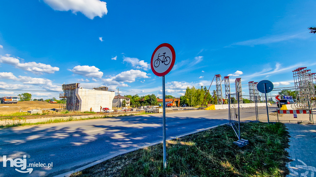 Ekspresowe tempo budowy wiaduktu