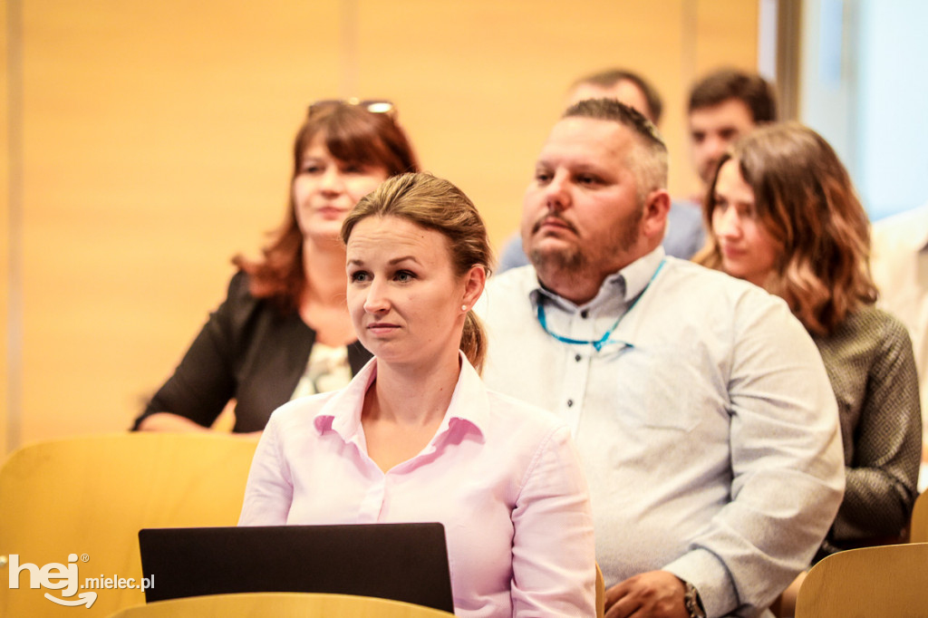 Konferencja o cyberbezpieczeństwie w firmie