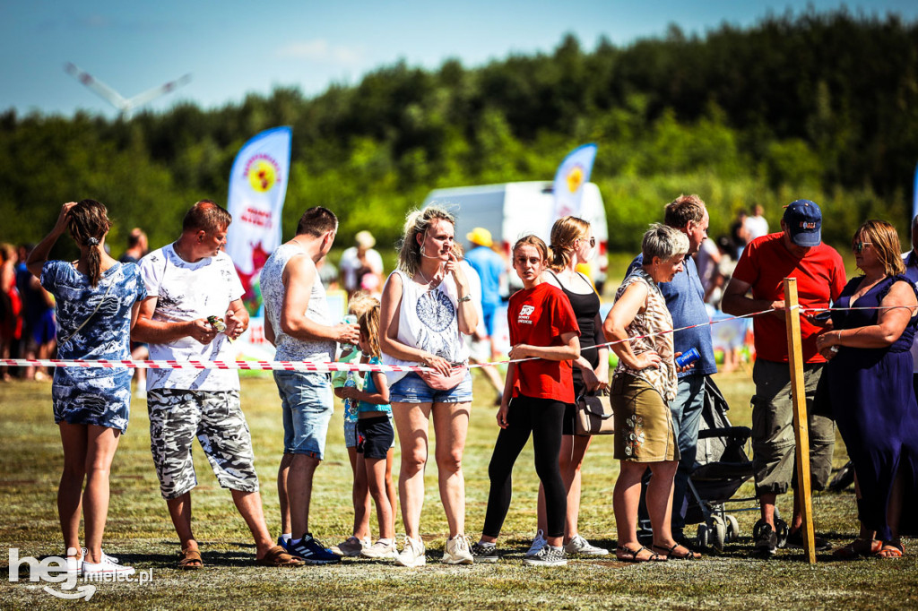 Piknik na tuszowskim lądowisku