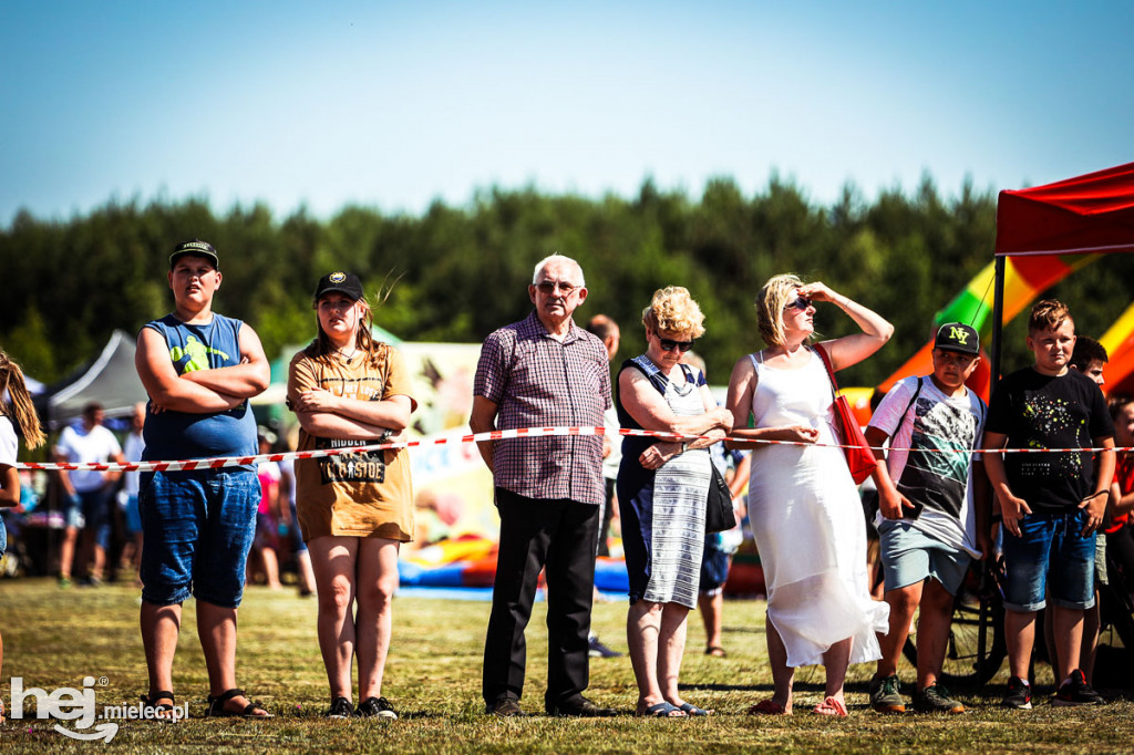 Piknik na tuszowskim lądowisku