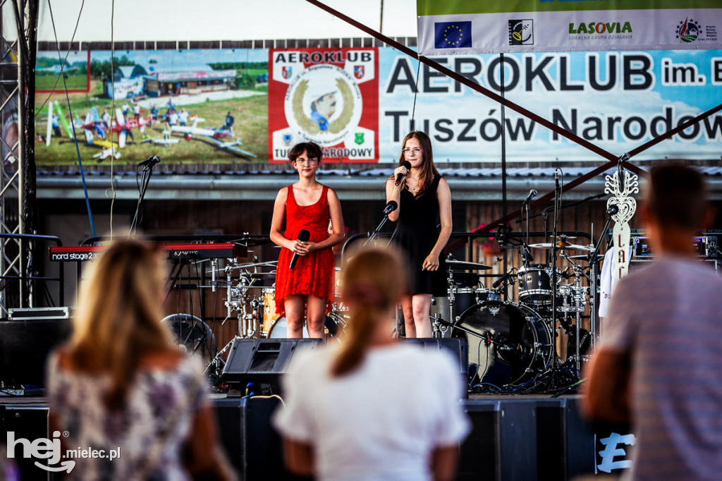 Piknik na tuszowskim lądowisku