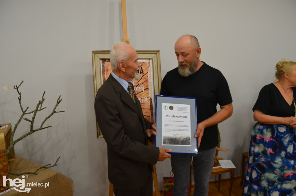 Wystawa prac Stanisława Szęszoła