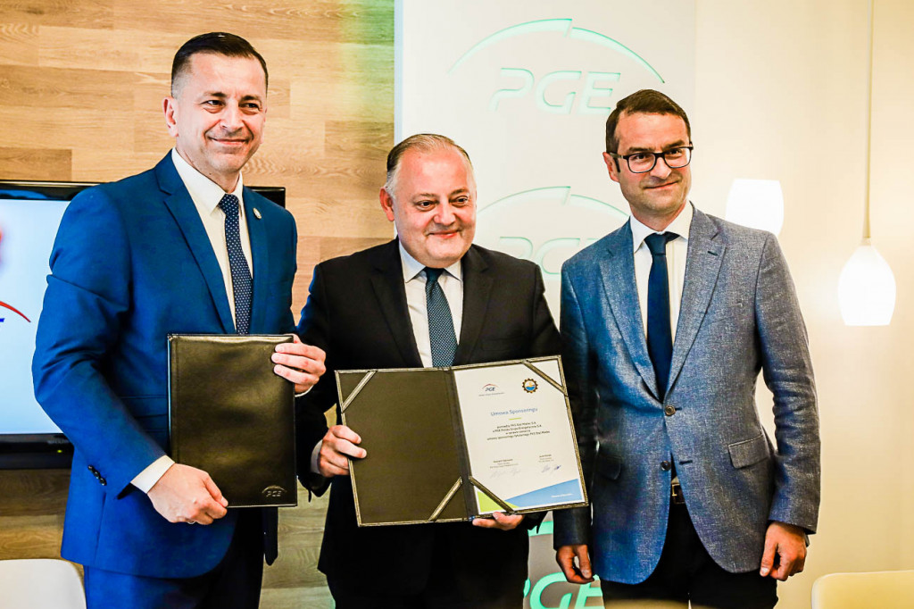 PGE sponsorem FKS Stal na kolejne trzy lata. Konferencja prasowa na PGE Narodowym