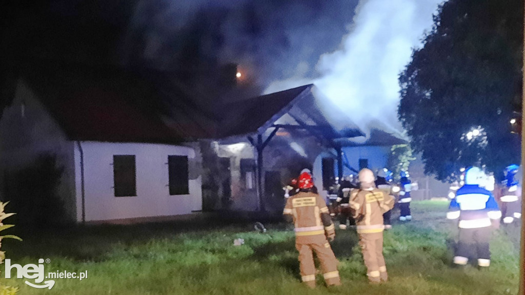 Pożar leśniczówki w Trzcianie