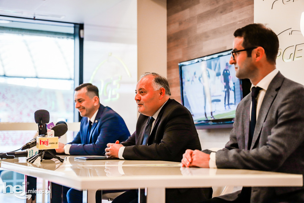 PGE sponsorem FKS Stal na kolejne trzy lata. Konferencja prasowa na PGE Narodowym