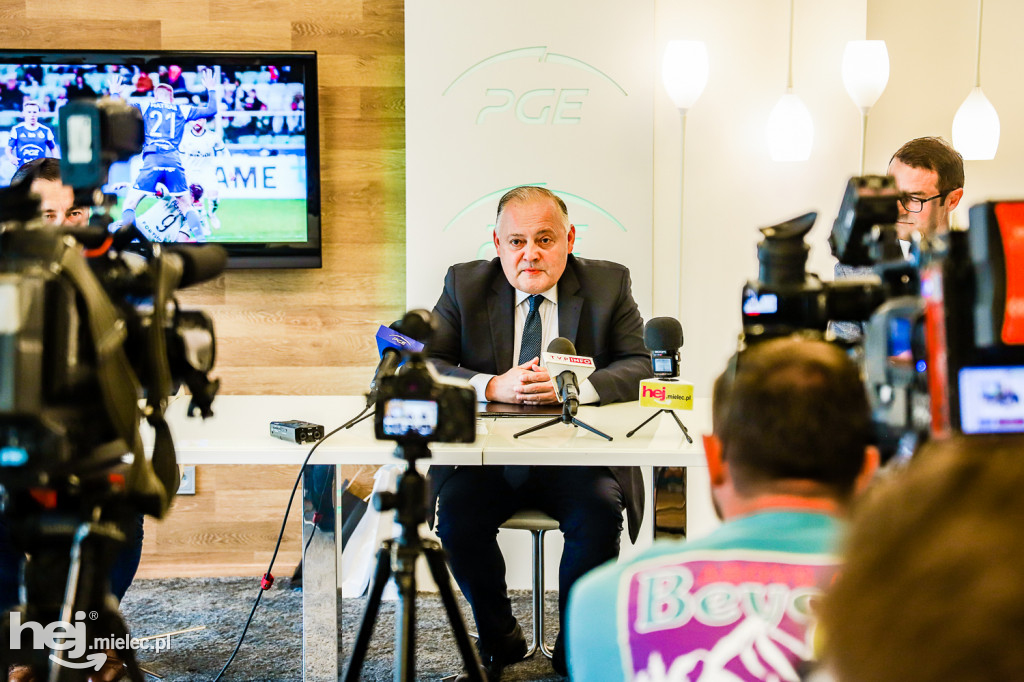 PGE sponsorem FKS Stal na kolejne trzy lata. Konferencja prasowa na PGE Narodowym
