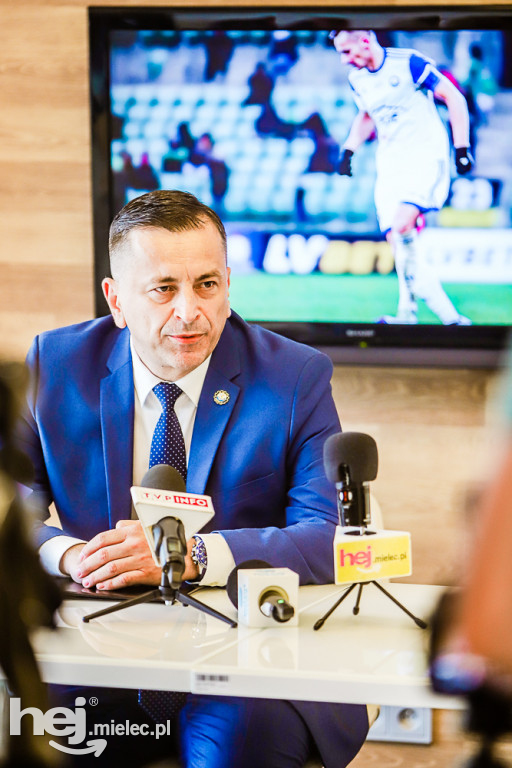 PGE sponsorem FKS Stal na kolejne trzy lata. Konferencja prasowa na PGE Narodowym
