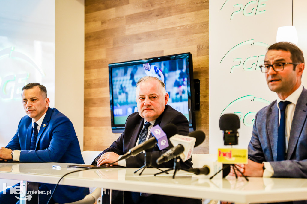 PGE sponsorem FKS Stal na kolejne trzy lata. Konferencja prasowa na PGE Narodowym
