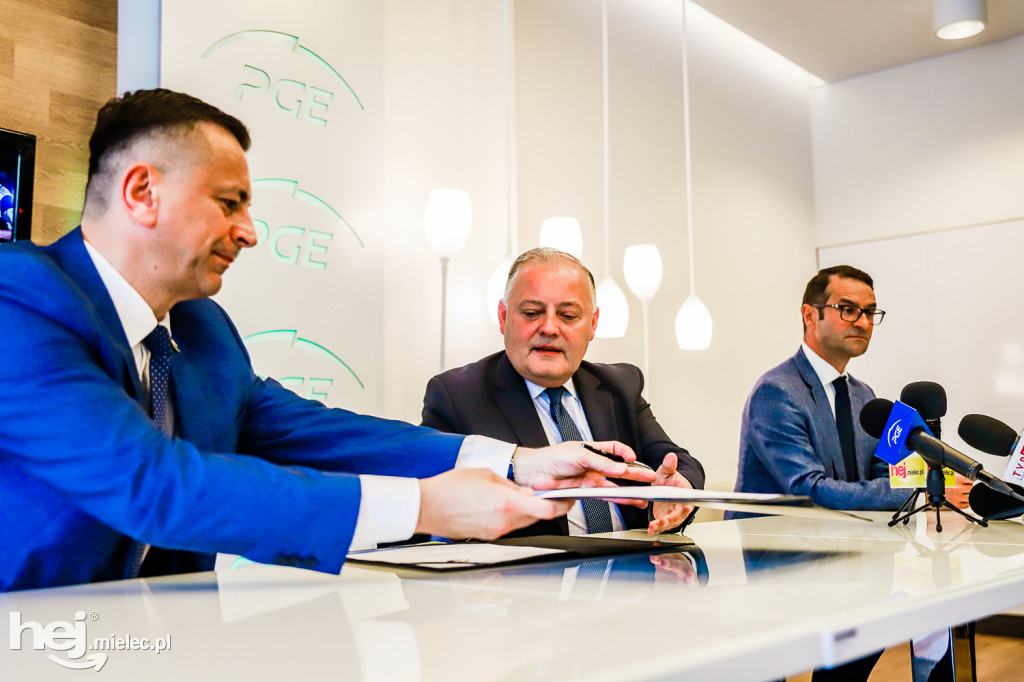PGE sponsorem FKS Stal na kolejne trzy lata. Konferencja prasowa na PGE Narodowym
